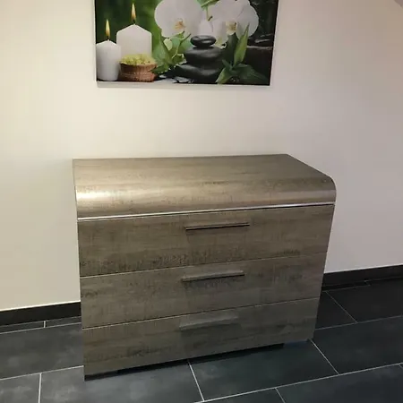 Standing A Valmont * Macheren