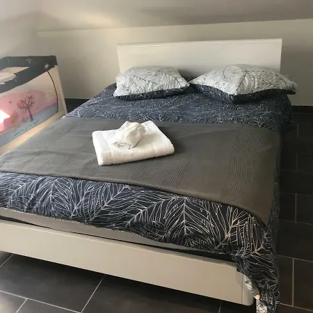 Standing A Valmont Lejlighed Macheren