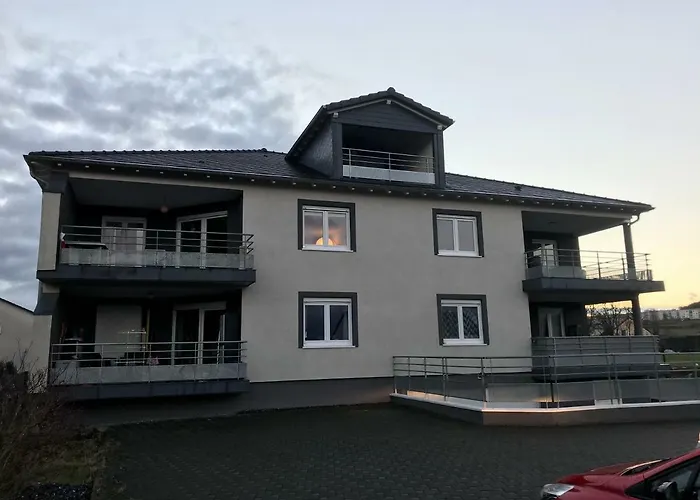 Standing A Valmont Apartmán